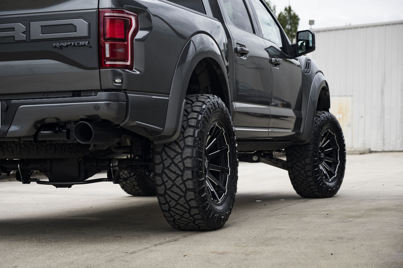 2020 Ford F150 Raptor - XD OUTBREAK - Black | XD Wheels